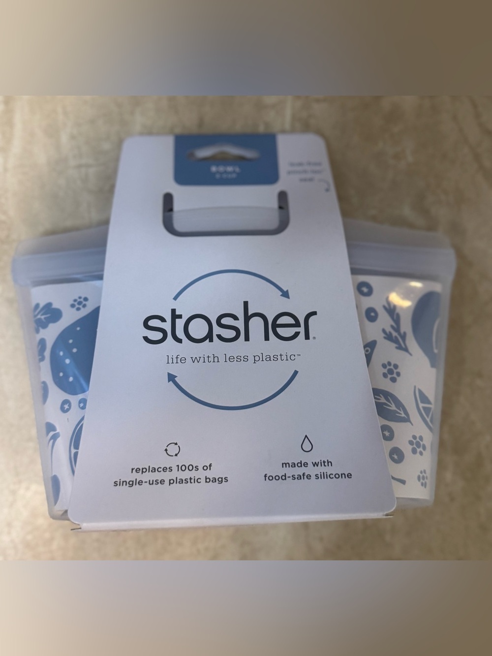 Stasher™ Silicone Reusable 2- 4 Cup Bowls, 2-Cup, and 1 Sandwich - Picture 10 of 11